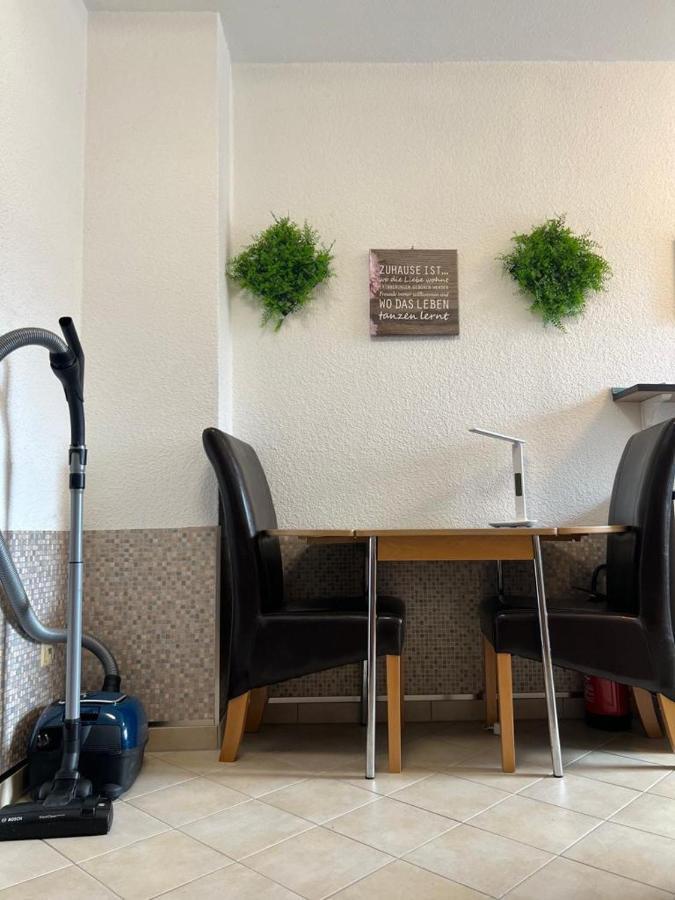 Apartment Modernes 5 , 6 Und 7 In *