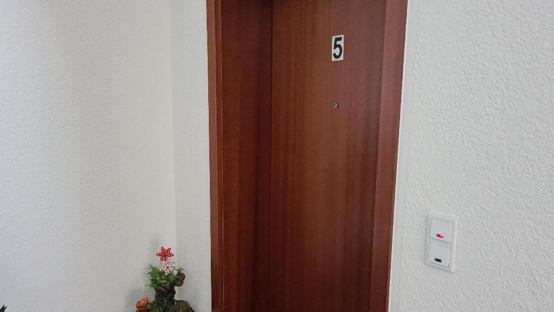 Modernes 5 , 6 Und 7 In * Bochum