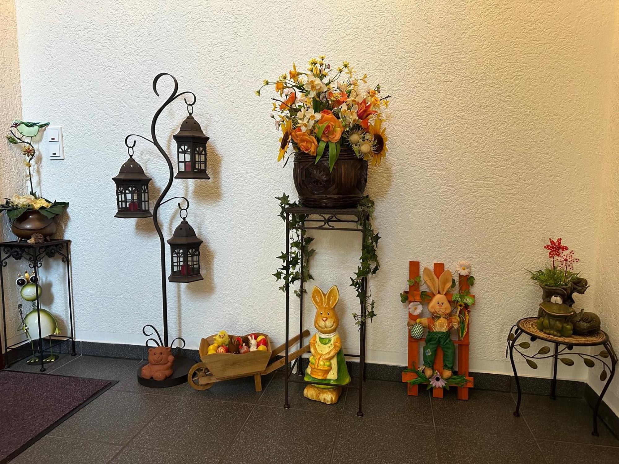 Modernes 5 , 6 Und 7 In * Bochum